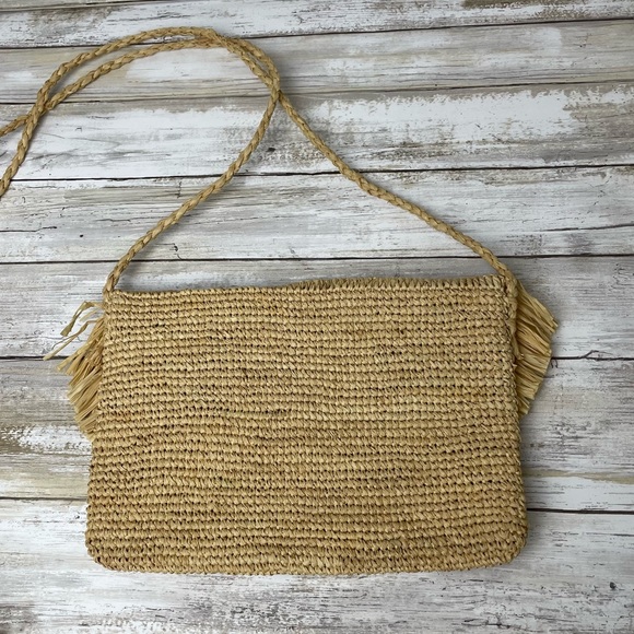 Tan woven small shoulder bag with fringe - Picture 5 of 5